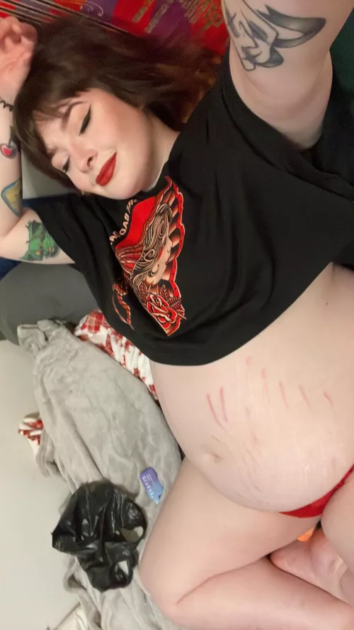 do i look good in red? 🤭