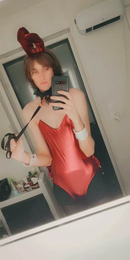 Do I pass in this bunny suit ?