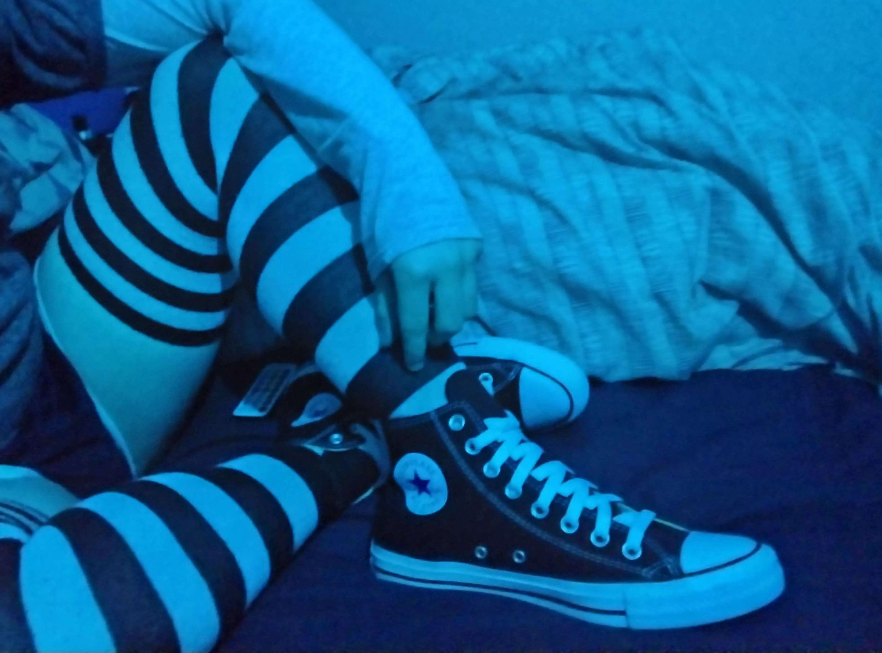 Do the shoes match the thigh highs
