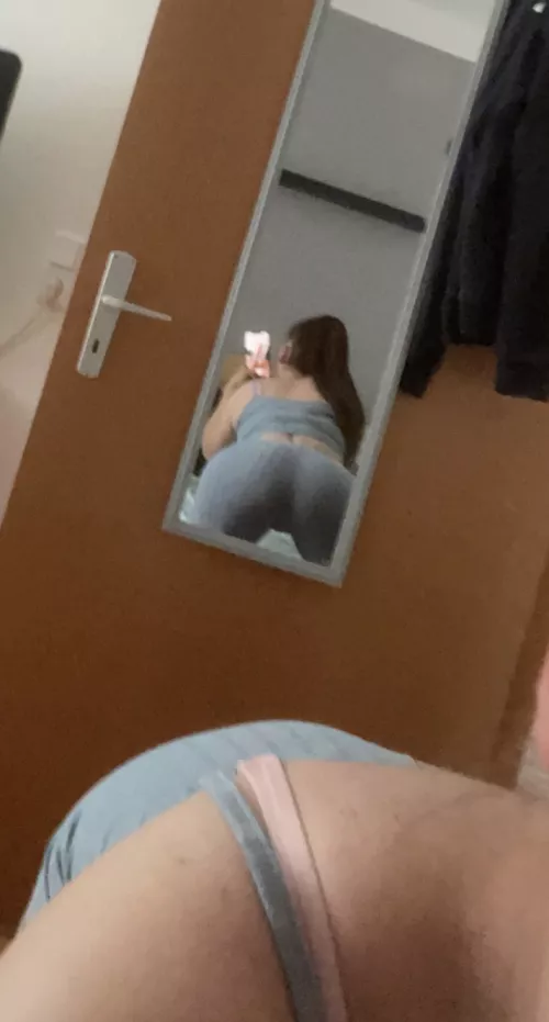 Do these stockings make my ass look big