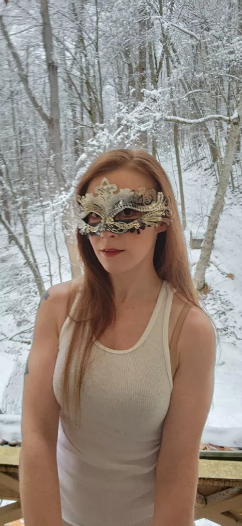 do you wanna play in the snow with me ?