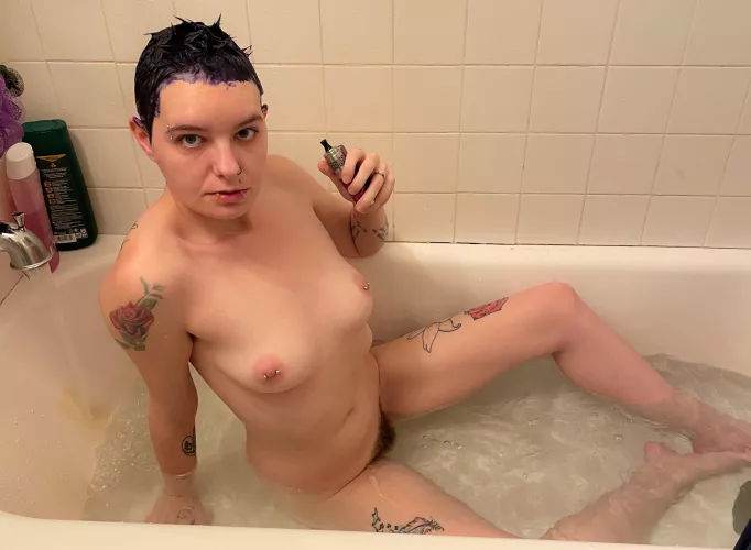 Ever thought about being with a tomboy? Its fun 😈