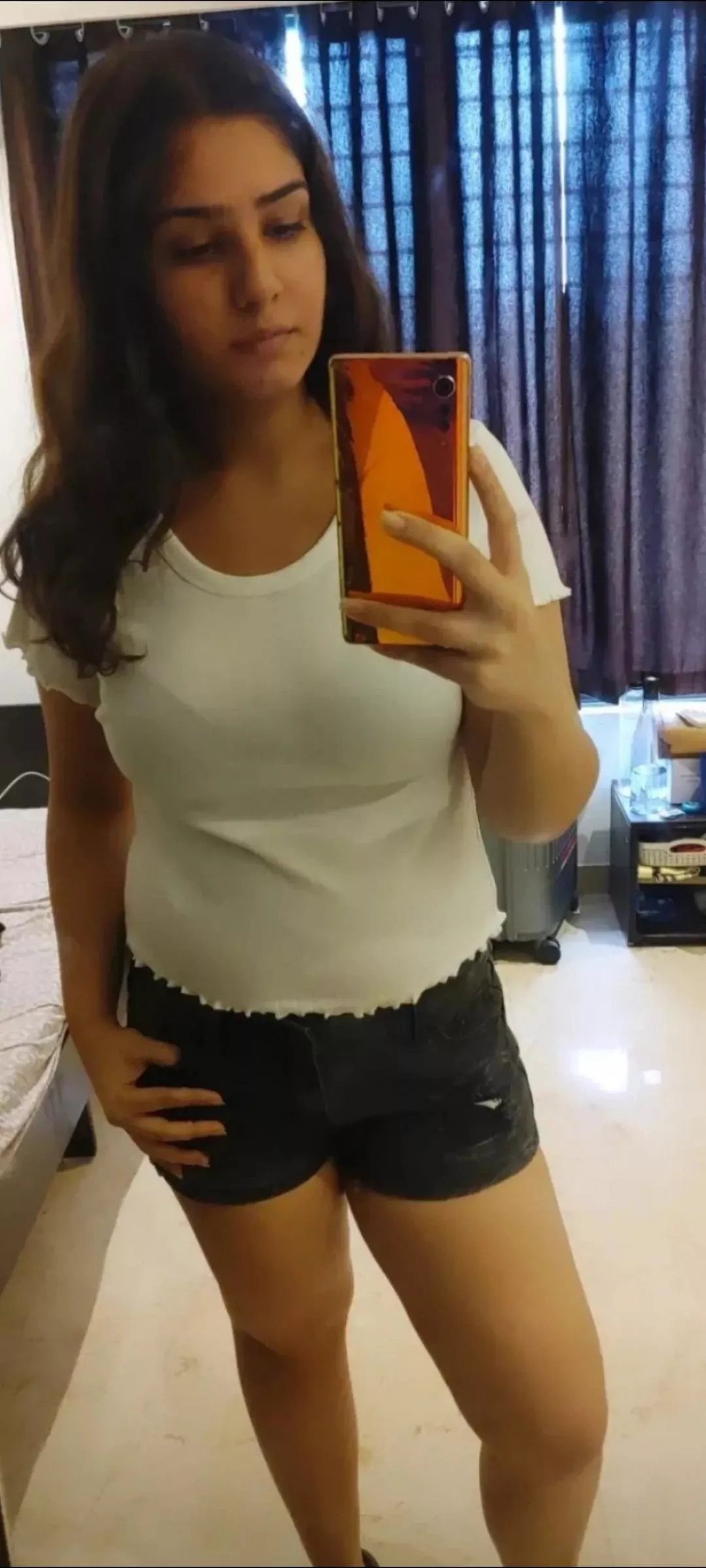 [F]eeling extra slutty today 😈