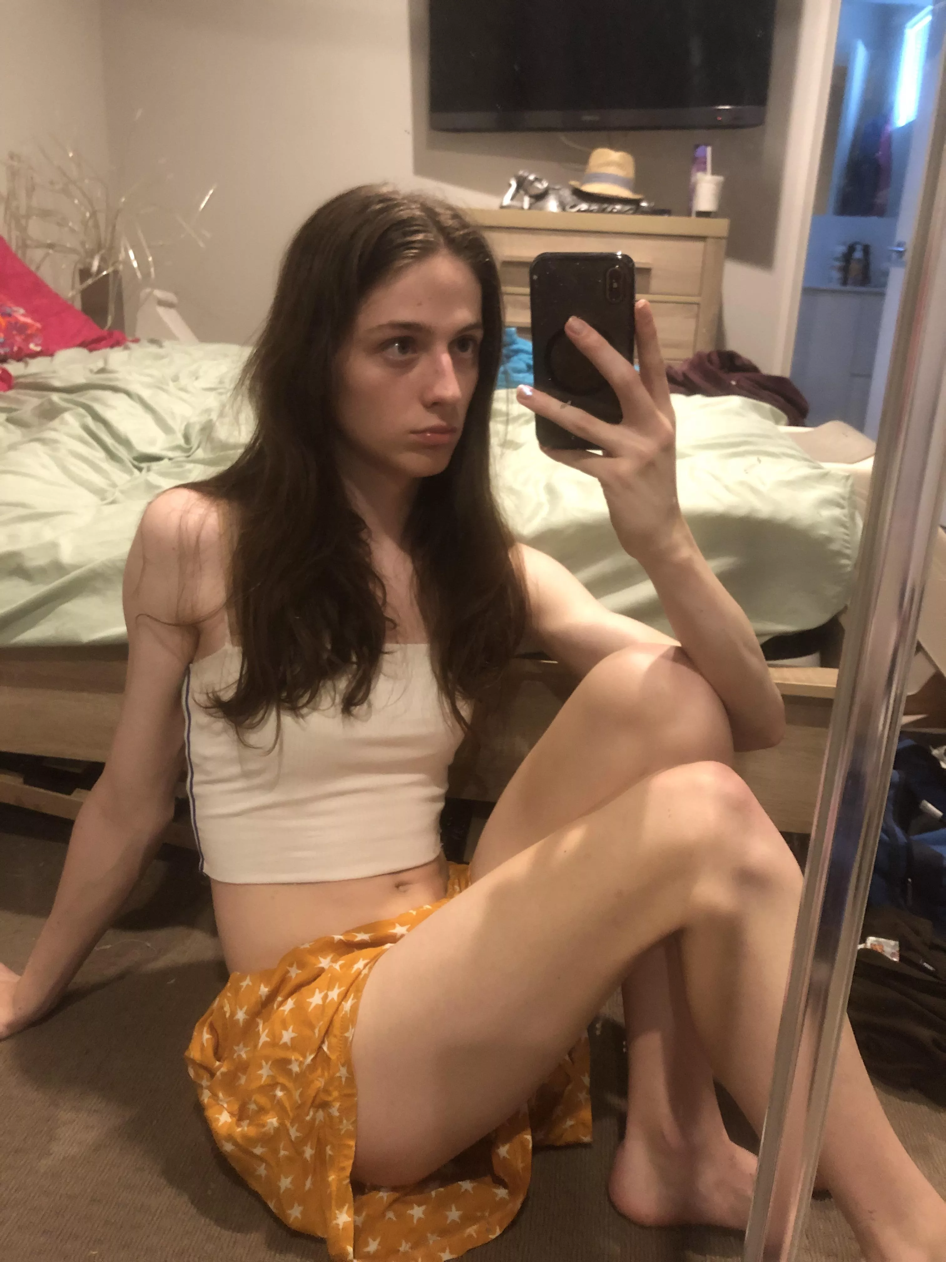 Femboy on the floor!!!