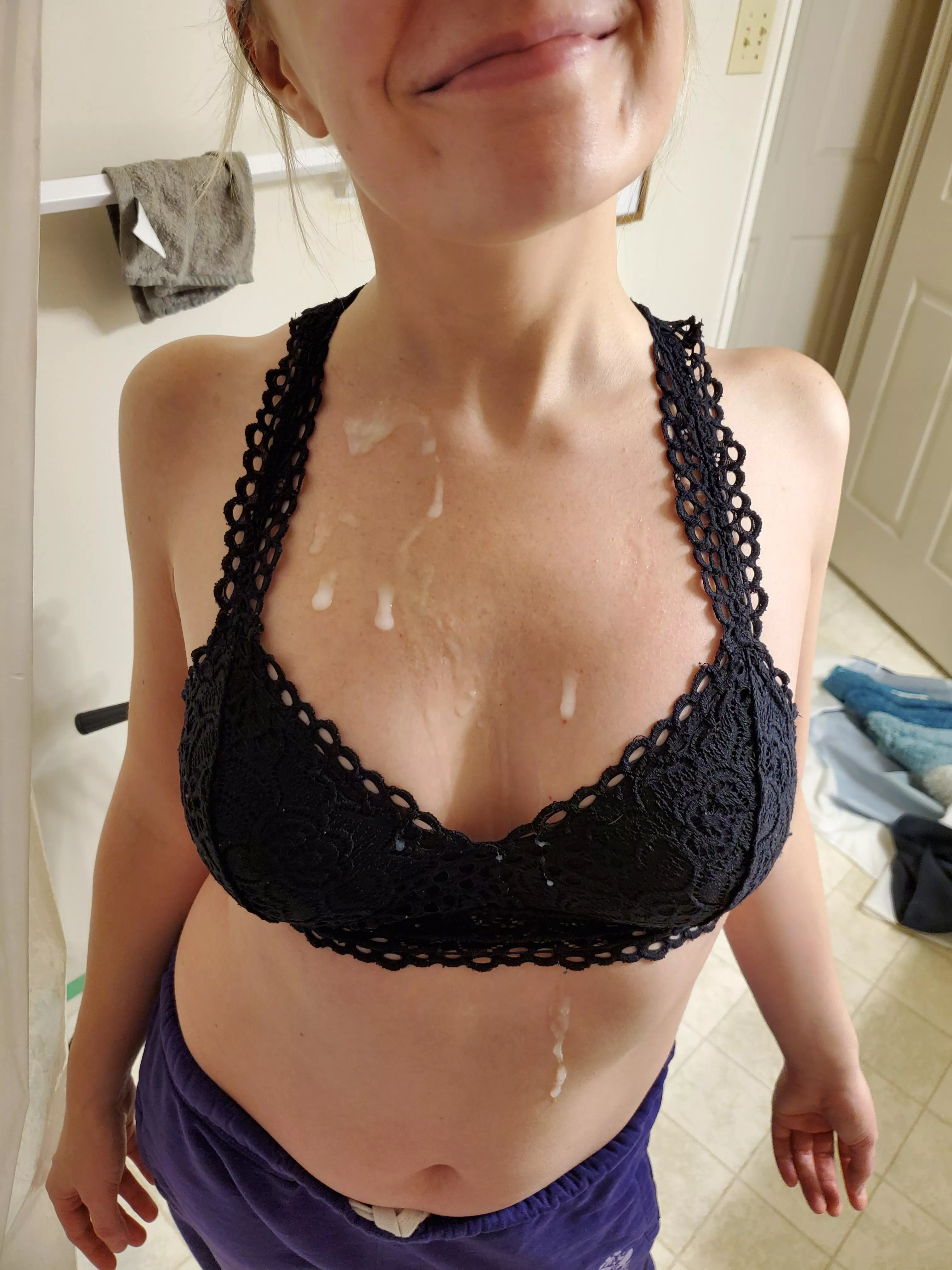 Getting cummed on makes me happy!