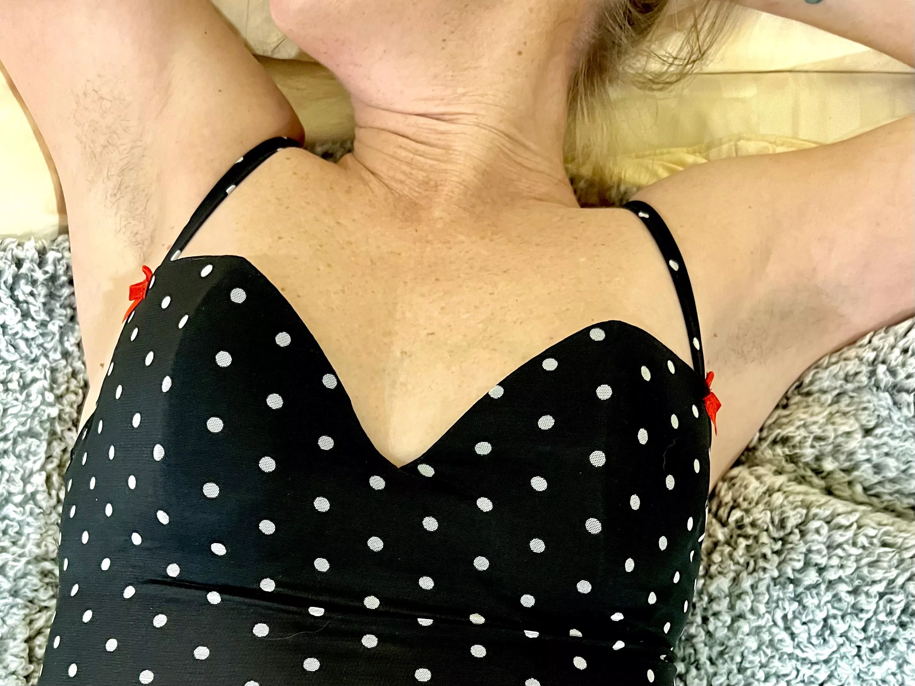 Grew my armpit hair out for the first time… keep it going?