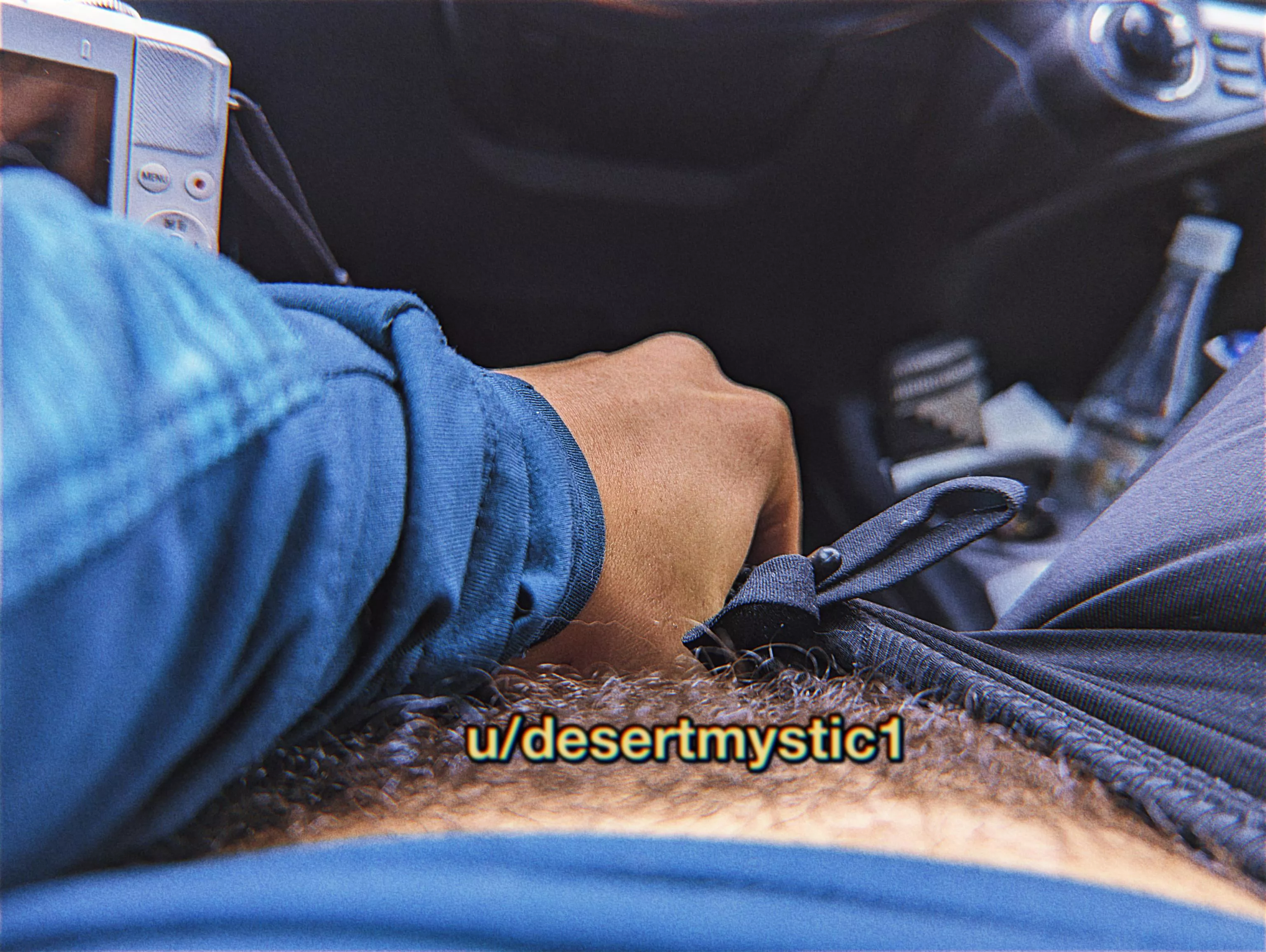 🌧️happy rainy Monday, what are you up to?