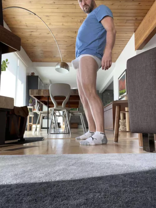 Hey guys 38 m Canadian message me