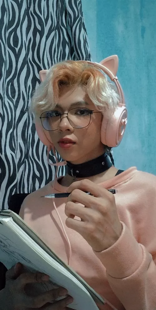 Hi, can I draw you🥺