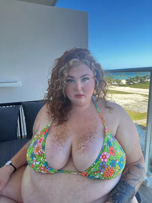 Hi from Punta Cana ☀️🏝🍹I masturbated on the balcony after taking this 😛