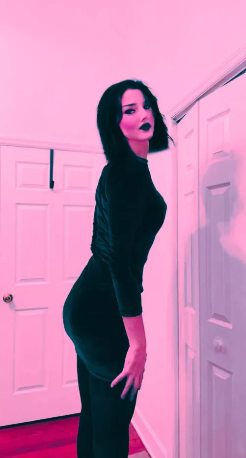 Hi there. I’m your new obsession.