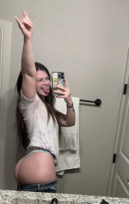 Hope y’all have an asstastic Monday!