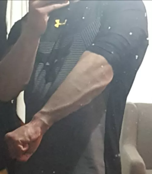 I feel like I could wrestle a bear with these