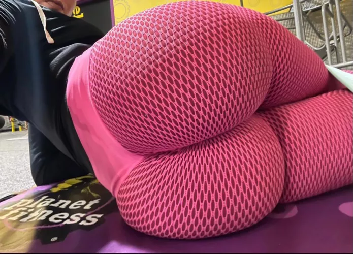 I love catching guys staring at my ass at the gym