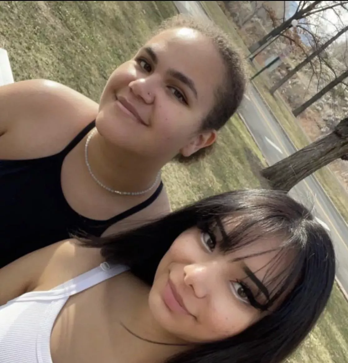 Idk 2 is hotter but I kinda wanna grab 1 by her short babyhairs