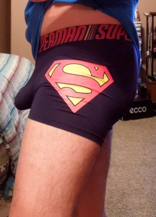 It’s a bird, it’s a plane, it’s…a bulge! Say hey if ya like what ya see or DMs always appreciated too!!