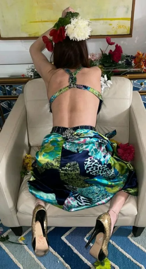 love the flower over the head with gold heels! (F)55