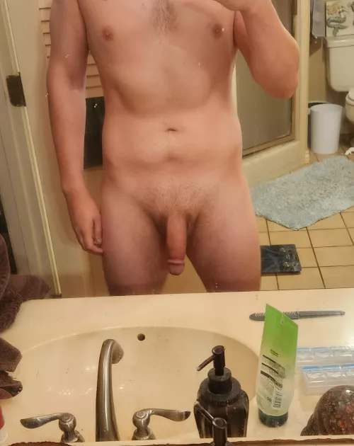 [M23, 180 lbs, 6'2] I've always hated my body because of porn addiction. only recently have I felt a little comfortable in my skin. what do you all think?