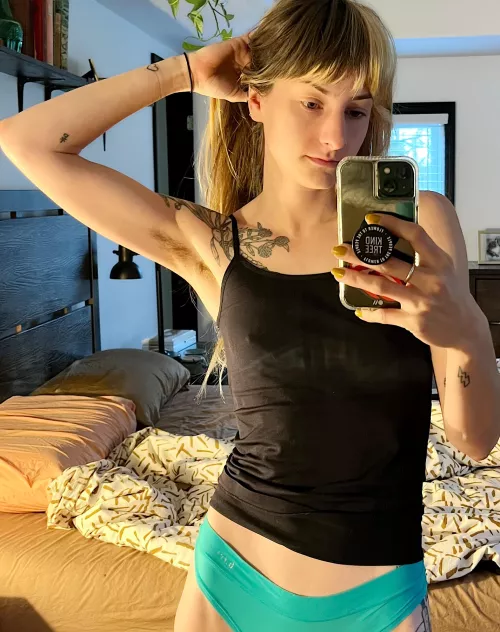 Morning selfie with some fuzzy & pokies