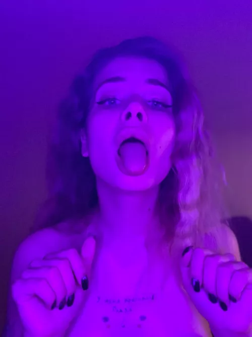 My mouth is waiting for something big 🥵