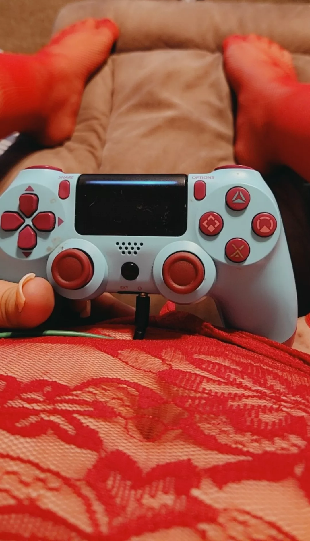 need me a good boy to lick while I play👅💦😹☠️