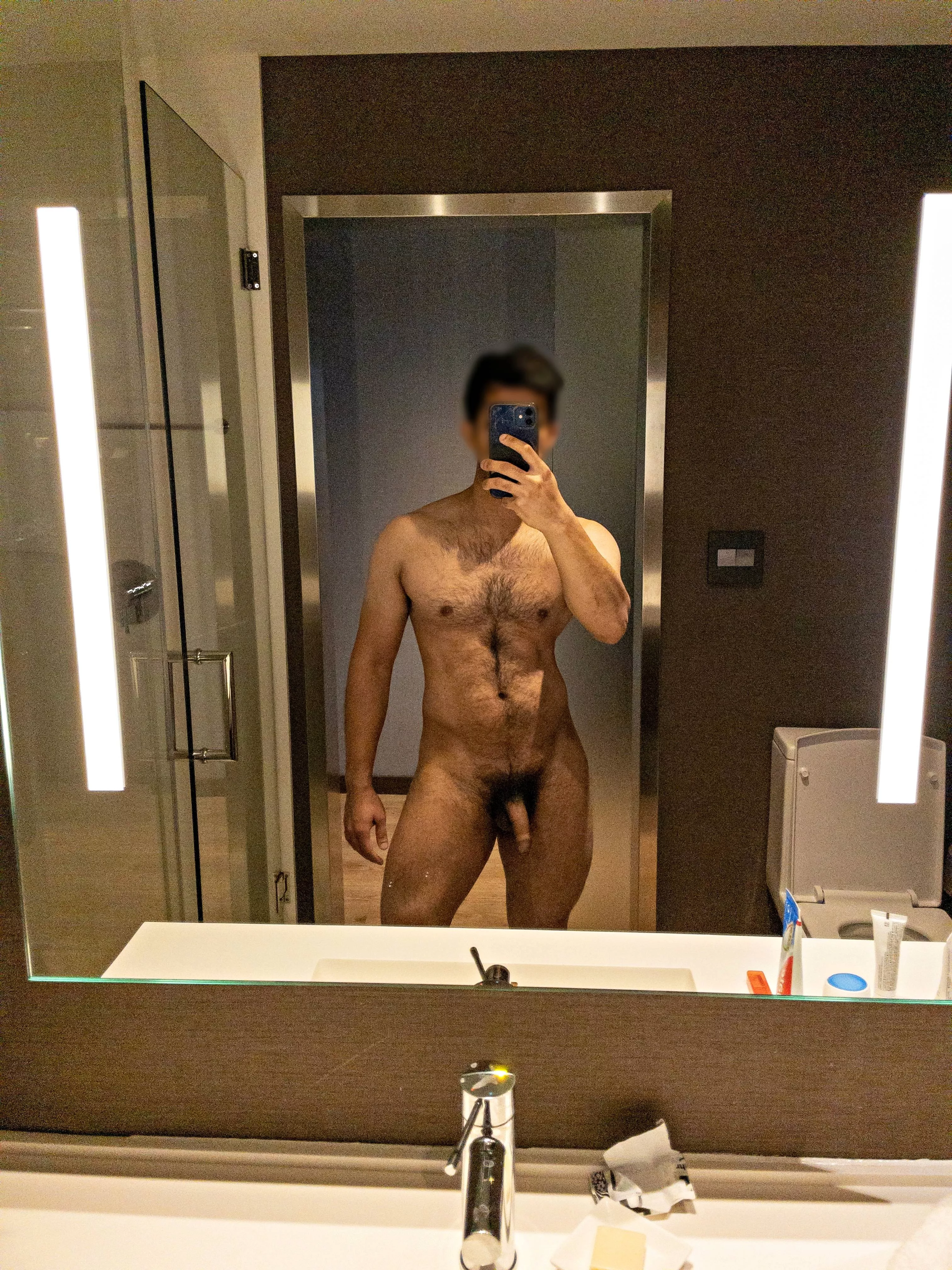 Otter in the hotel bathroom