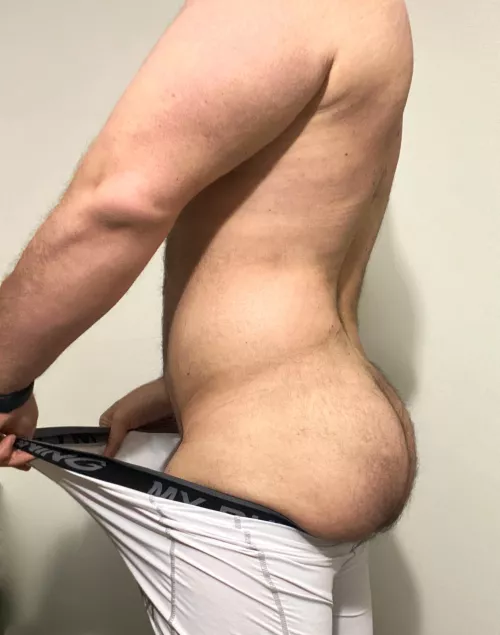 Post-workout undress