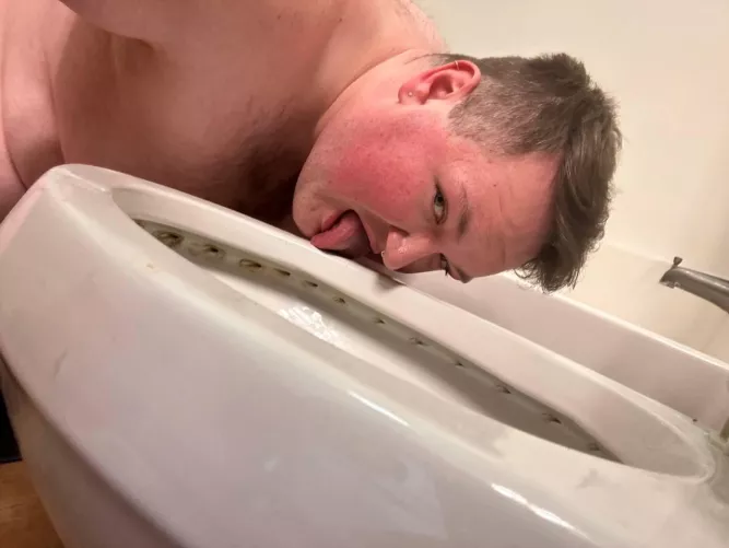 Pup Toby can’t get enough 😏😈