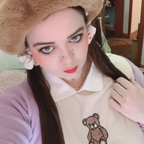 Sexy, sensual and elegant. That's me.