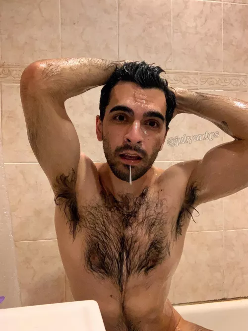 Sniff my pits then catch my spit 😈