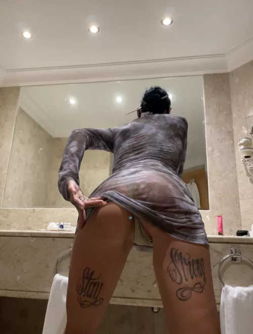 Stay strong👅 [img]