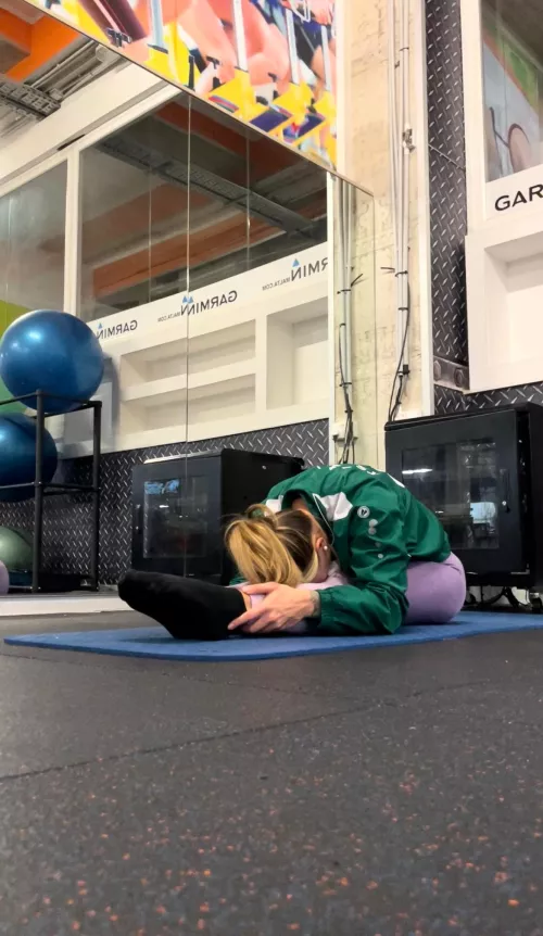 Stretching is the best part of my workout ❤️