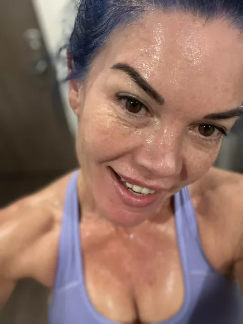 The glisten is in full effect! Delicious and salty 🔥