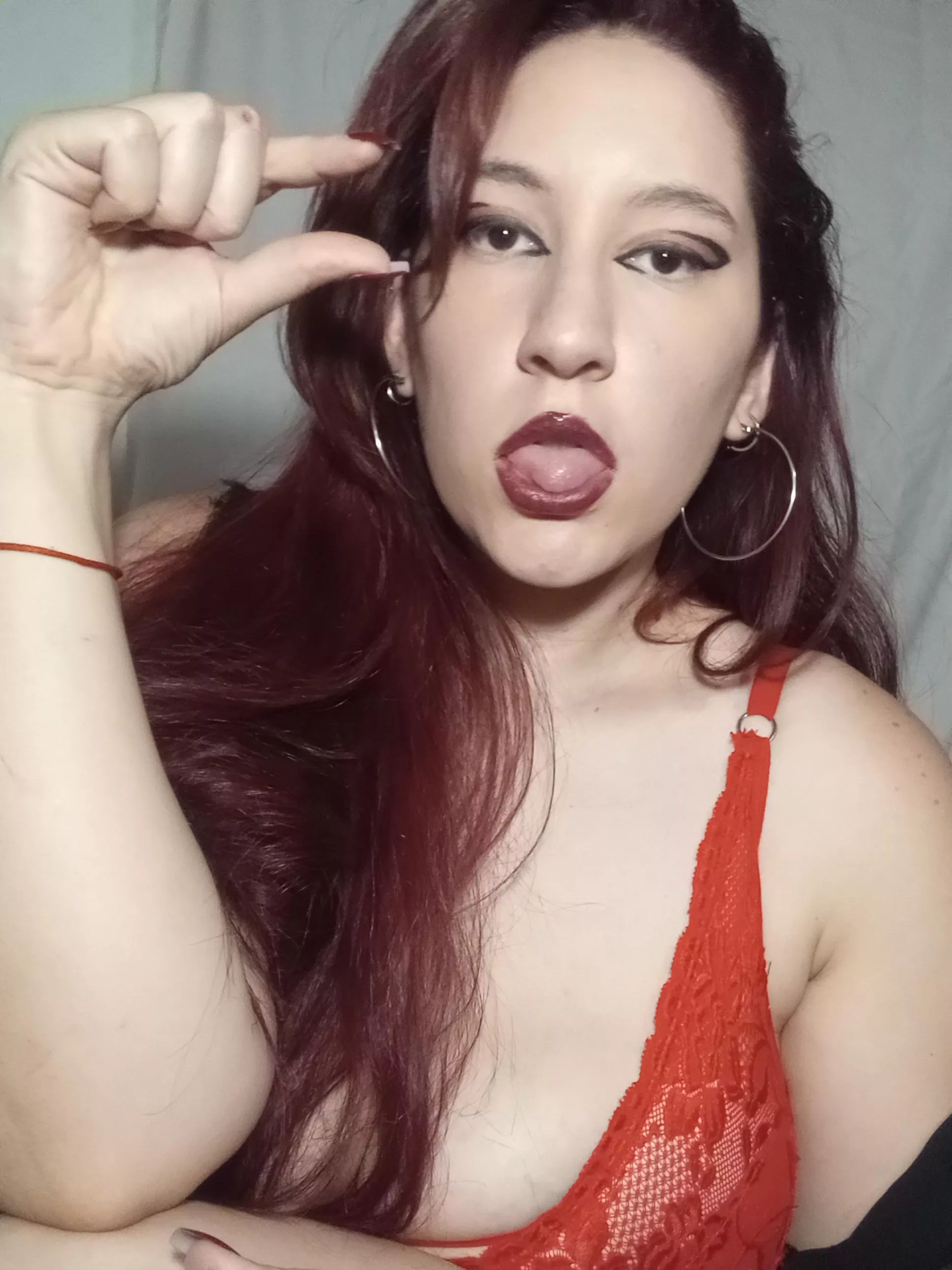 this goddess wants to laugh at you hahaha [domme] [OC]