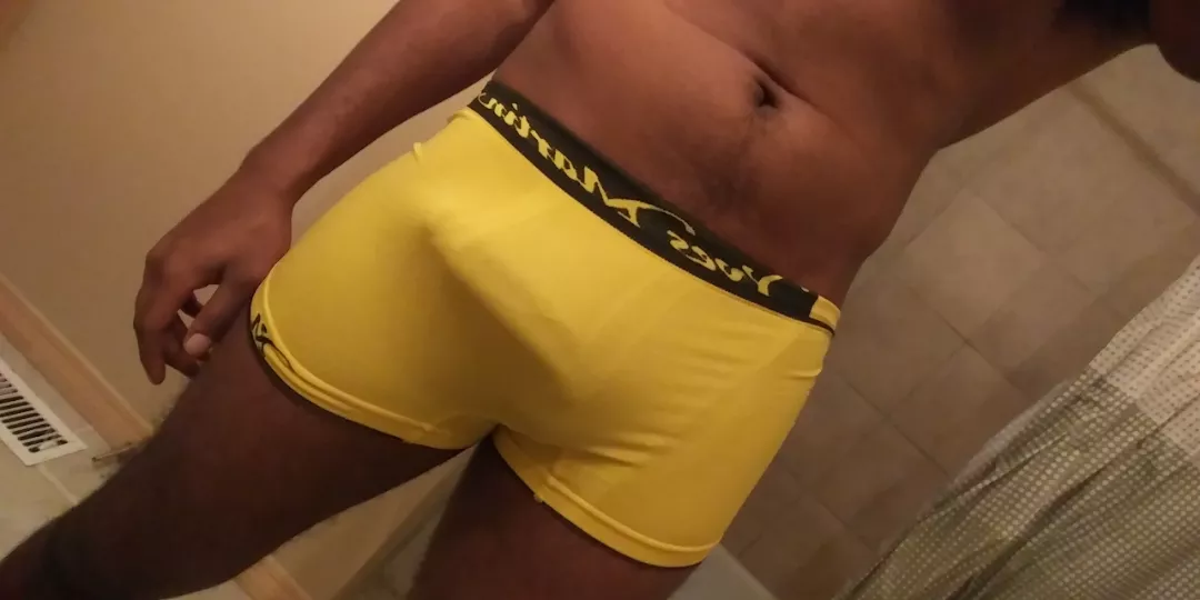 This the kind of cock you'd like to grab at the bar?