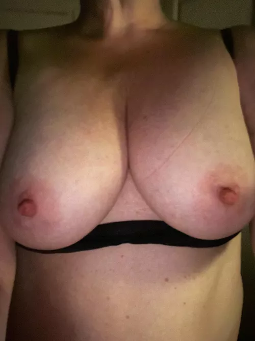 Titties should be seen and felt. ❤️❤️