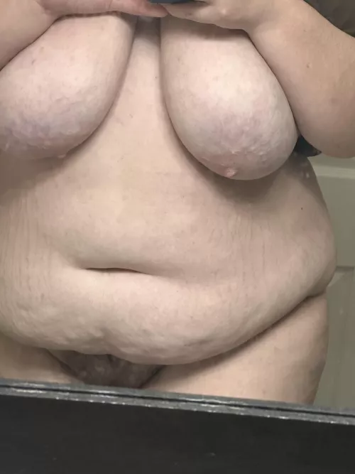 trying to get used to my body this year ♥️