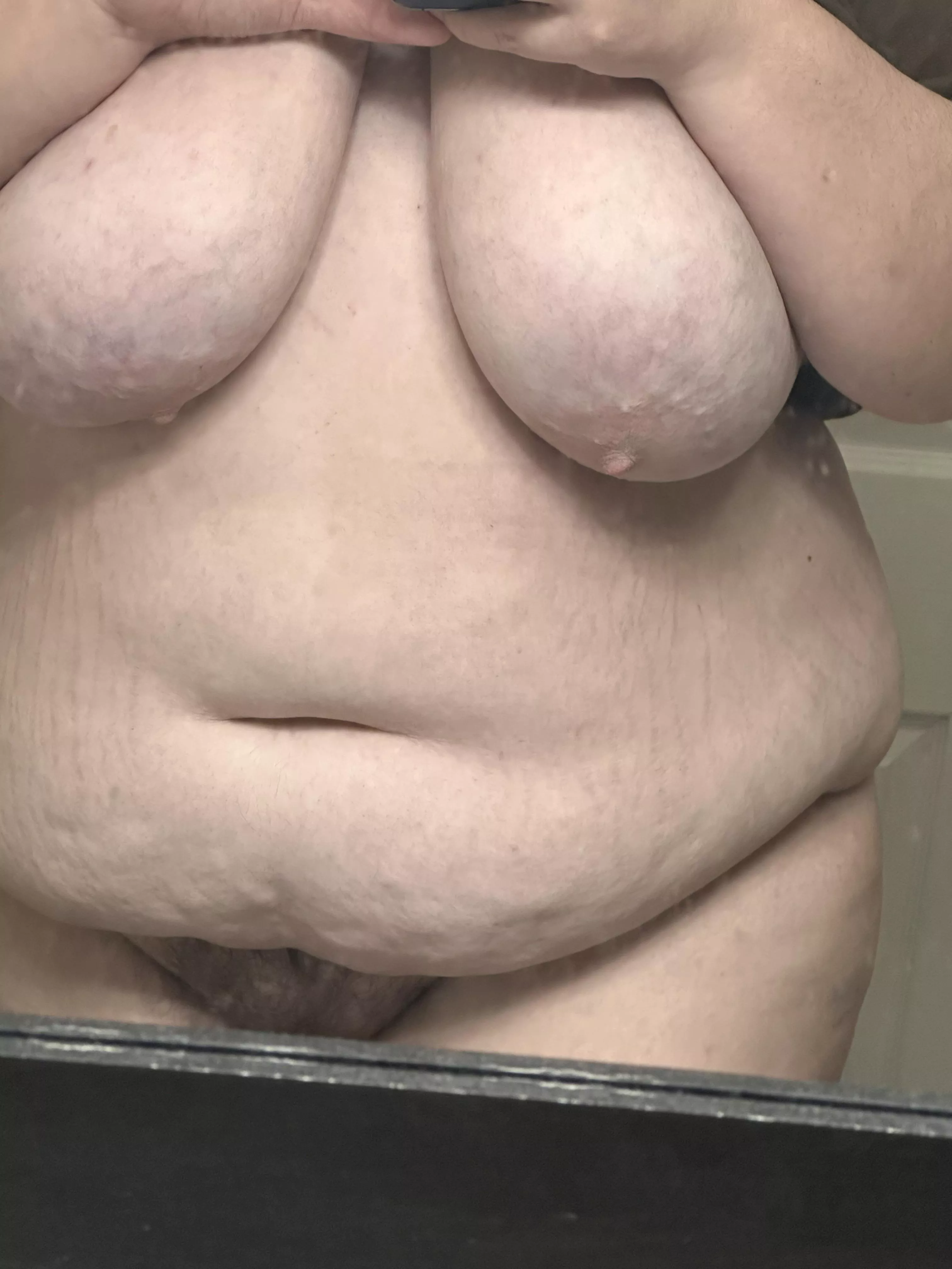 trying to get used to my body this year ♥️