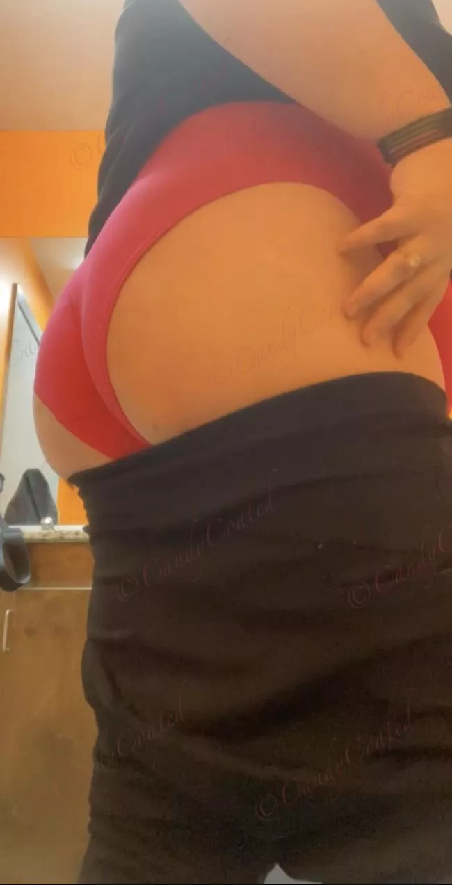 Want a whiff of my sweet juices after I’m done this workout? Message me to claim this cute pink pair that I’ll be wearing all day today! [Selling]