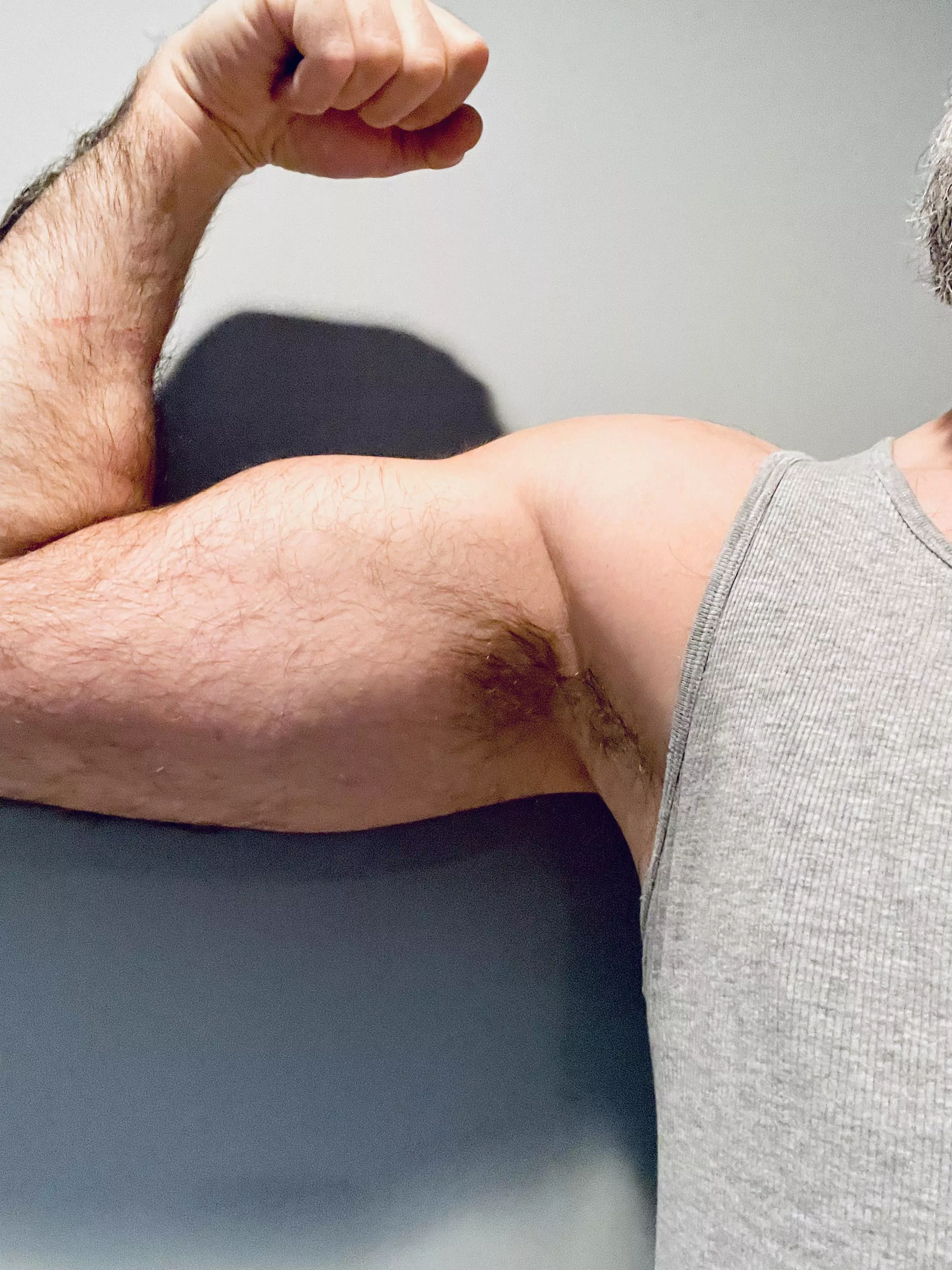 What is it about a man’s pits?