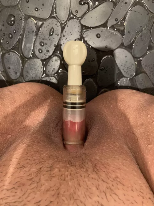 Who wants to suck my pumped clit?