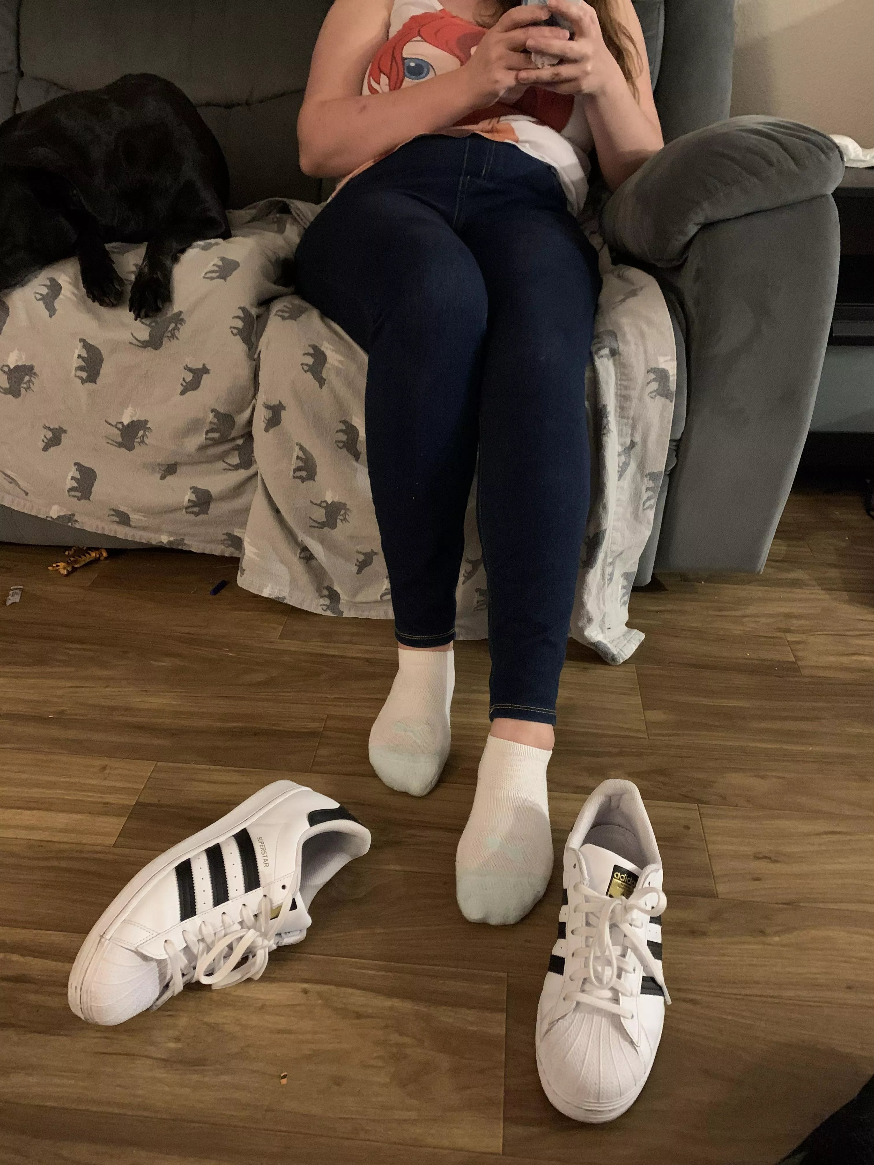 Wore my socks in stinky adidas all day 🥵