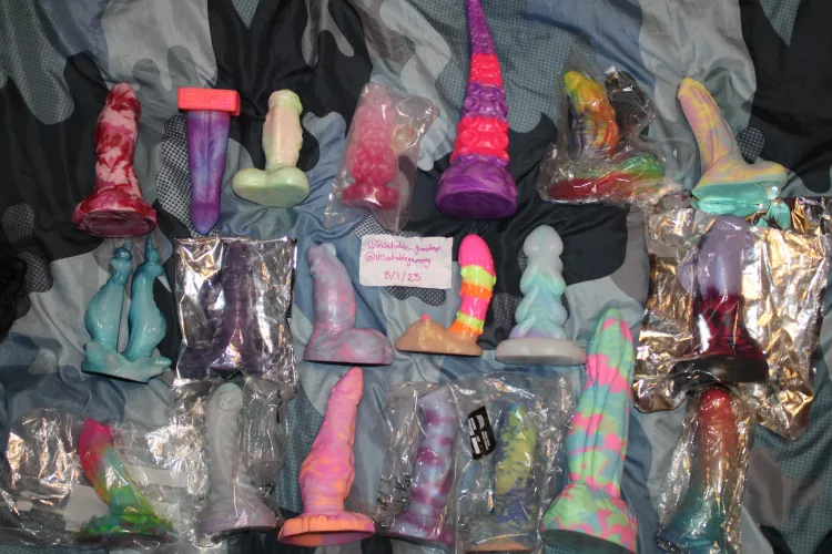 WTS toys - BD, HPE, WBT, KV, PF, MST, SBF, FG, TTC, MT