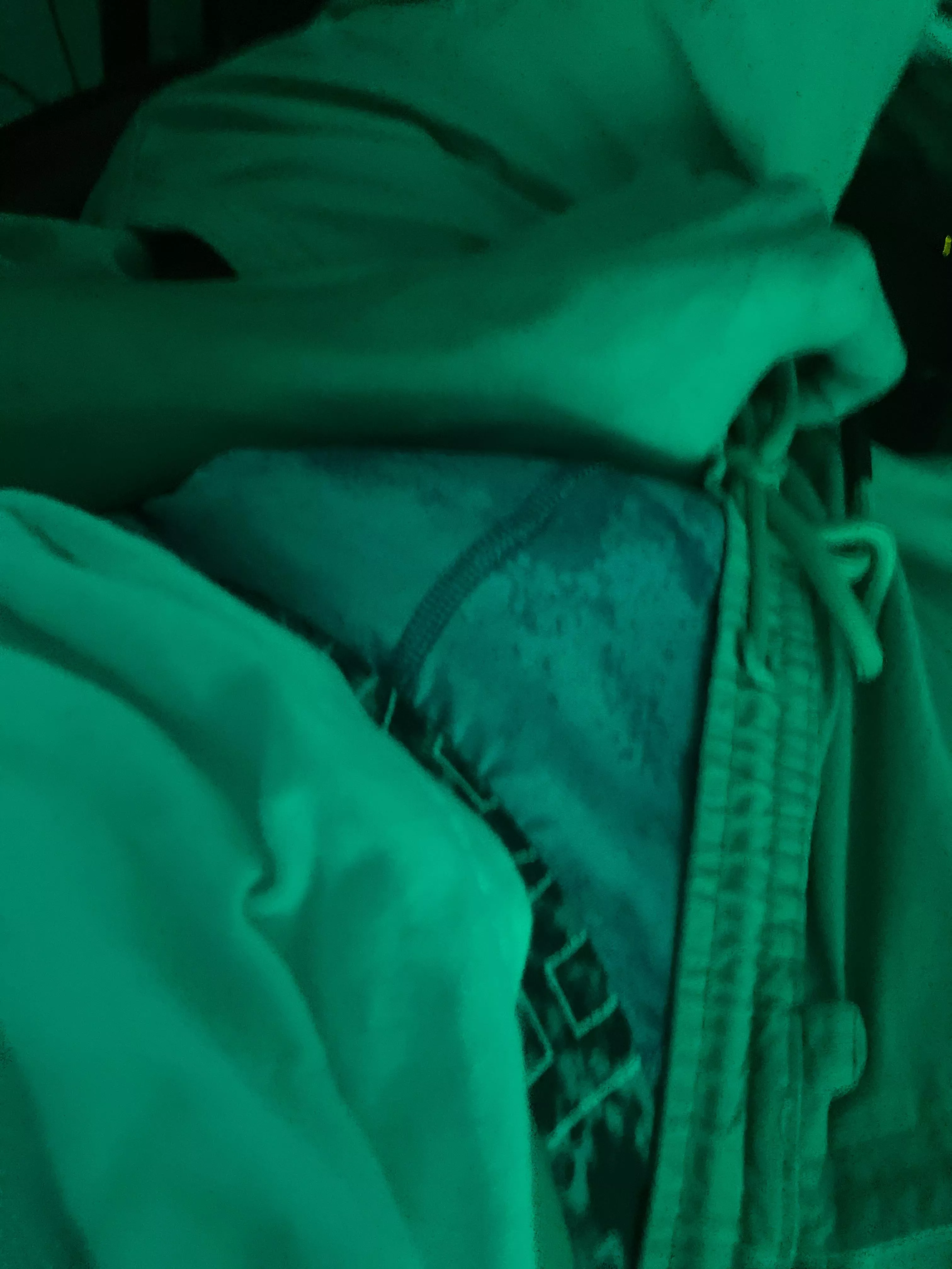 18 add me to see more👻 noah_carson4927