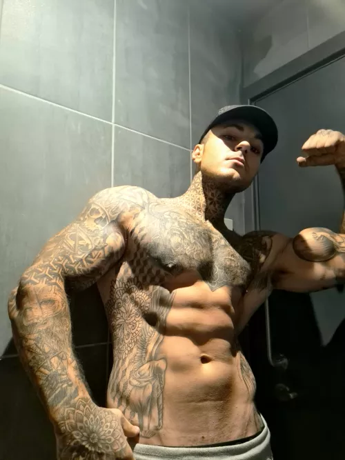 [28] which bros are training today