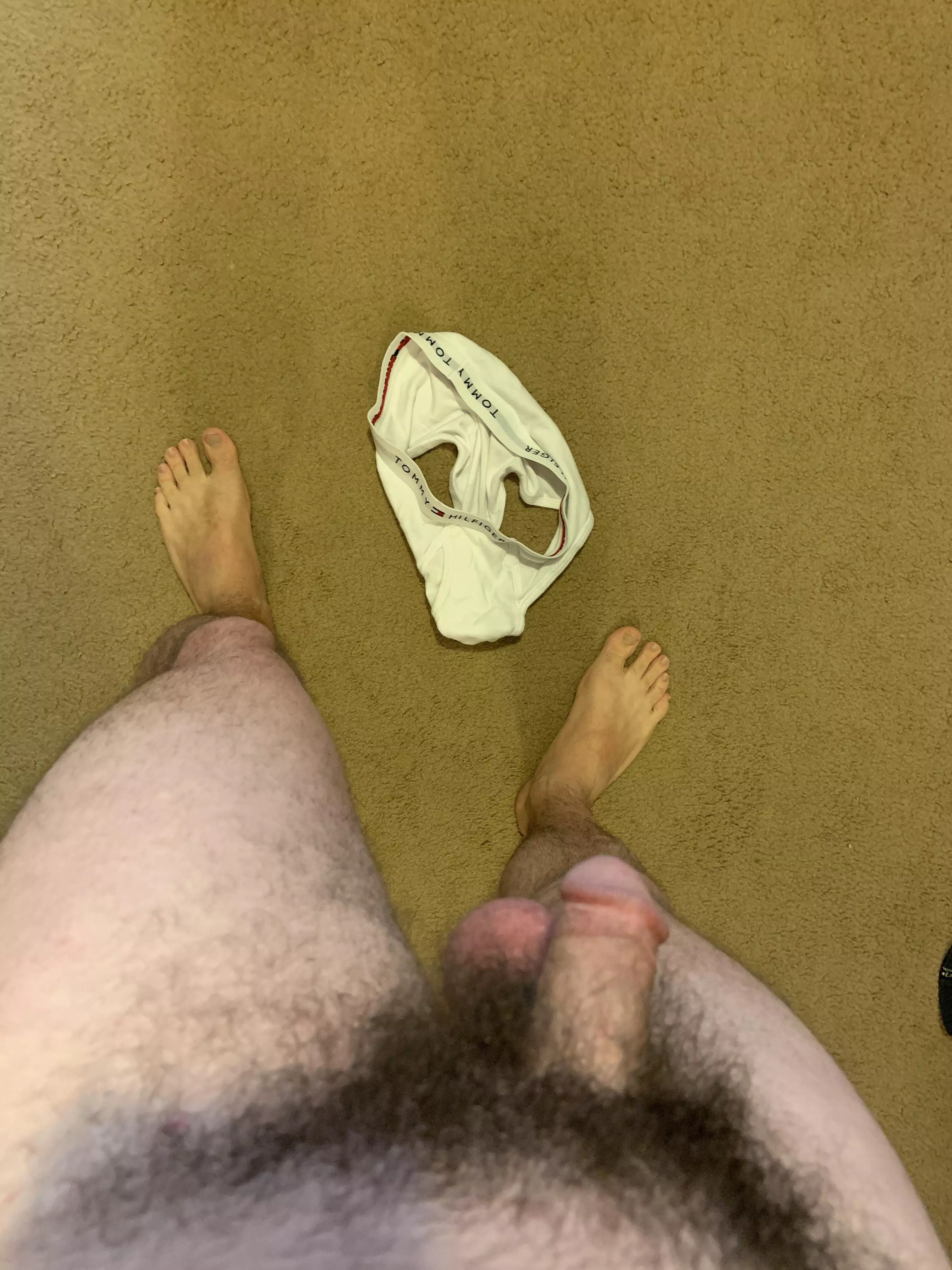 [31] found ur bros tw on the floor. wyd?