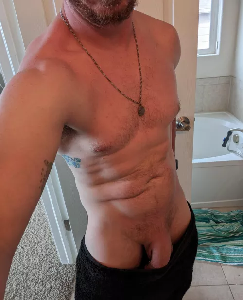 [37] just hoping out of the shower after a workout.....I was pretty sweaty.....