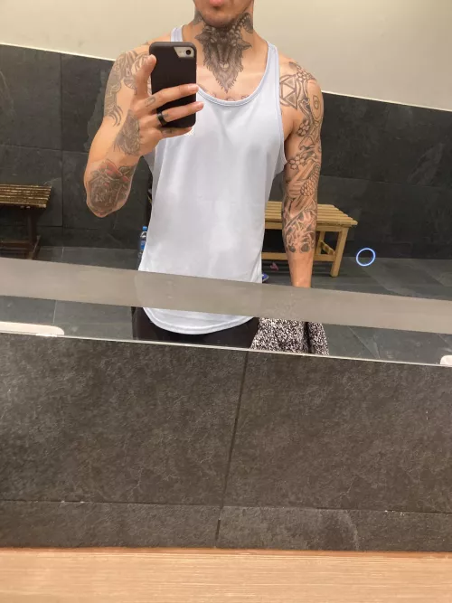 After gym sesh, wish I had a spotter!