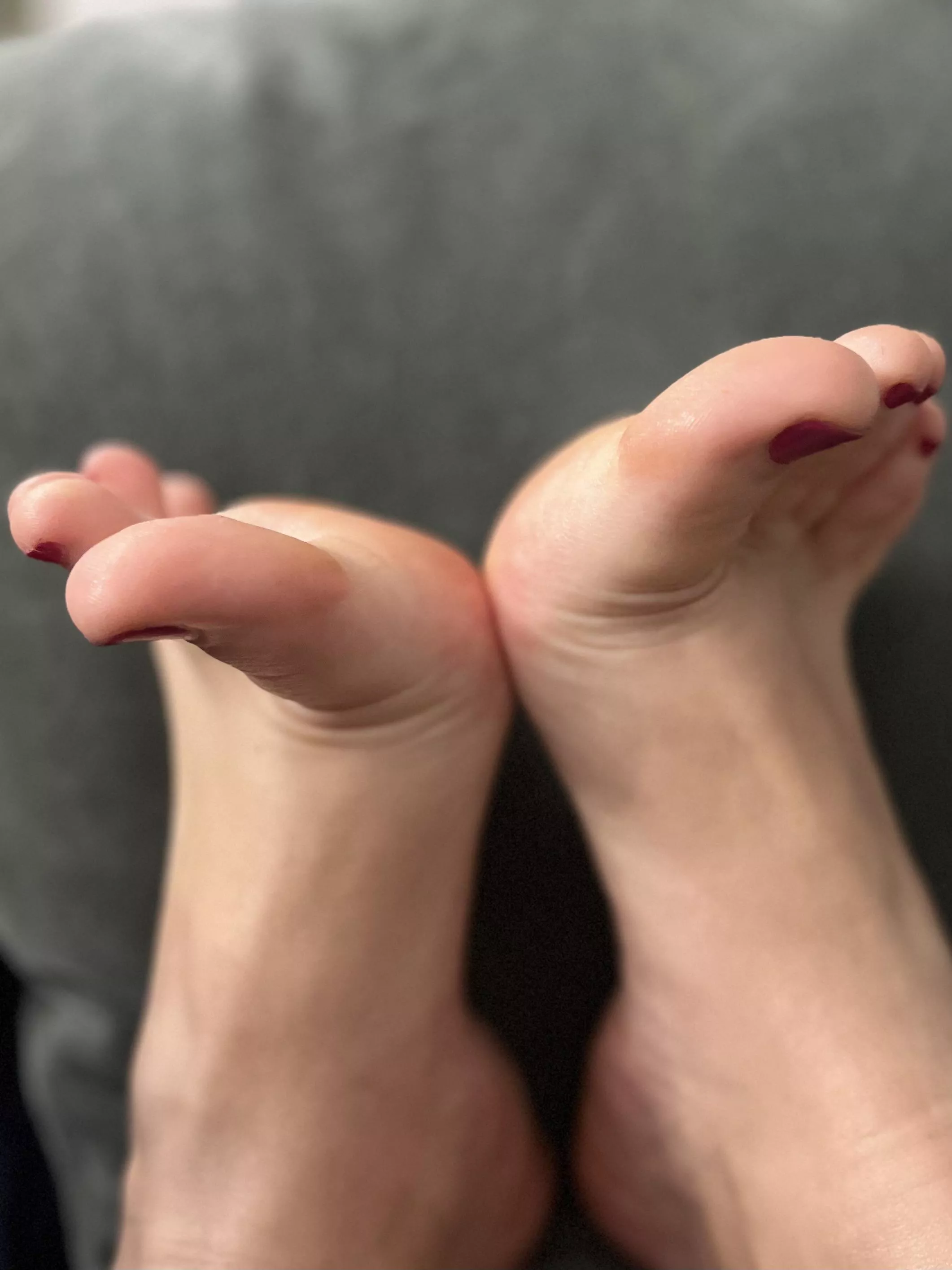 Amateur here 🙈 how is this pose?