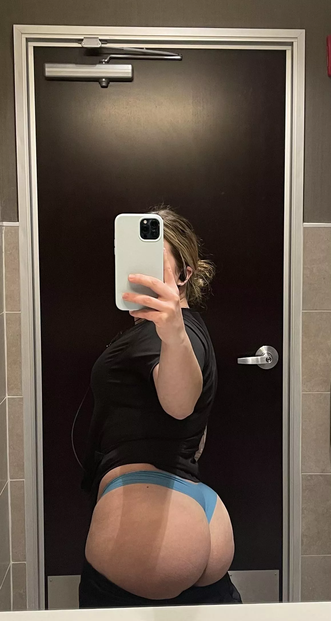 Another day another nude 😈